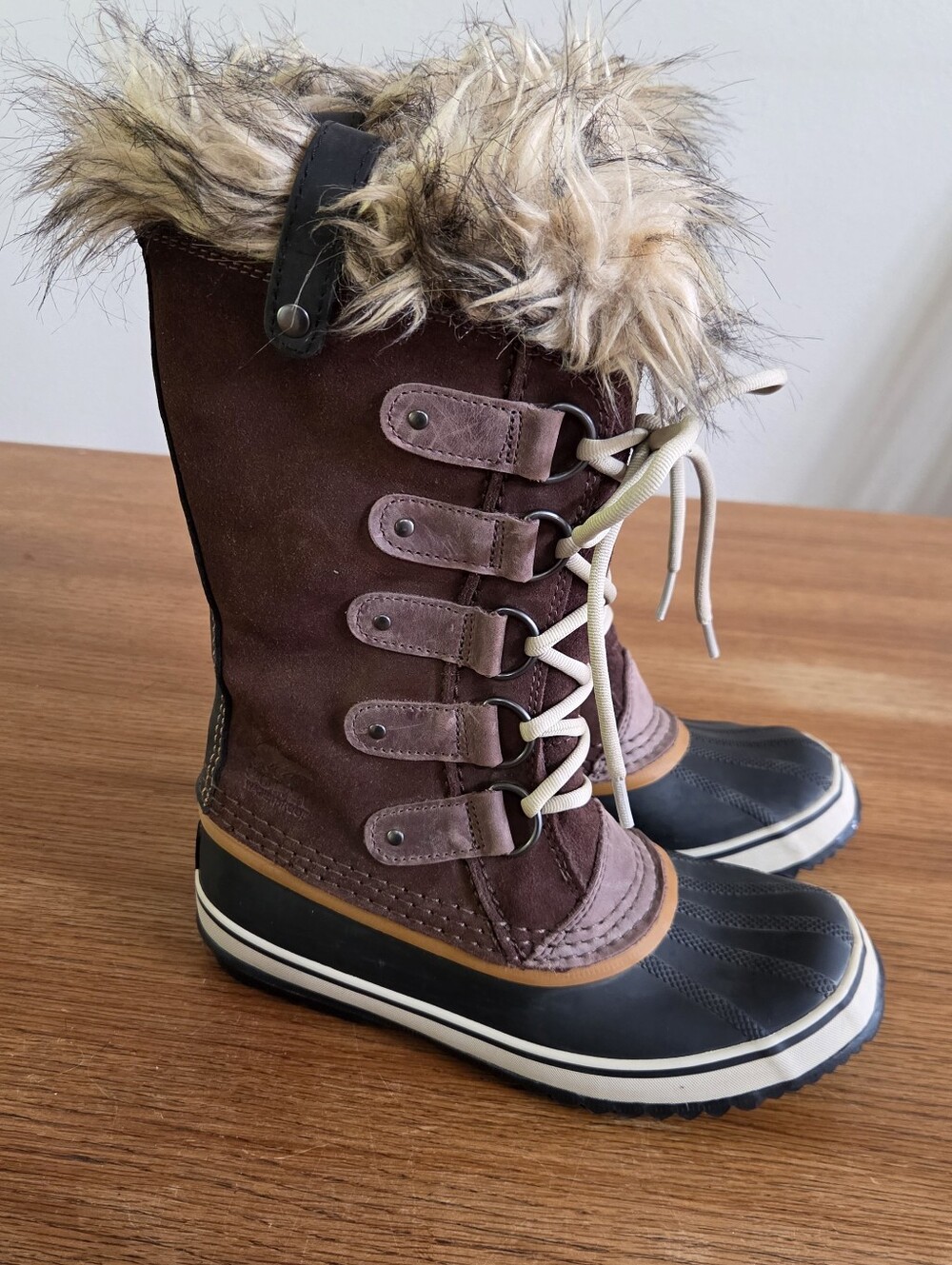 Sorel Joan Of Arctic Snow Boots In Chocolate Brown Size 7
